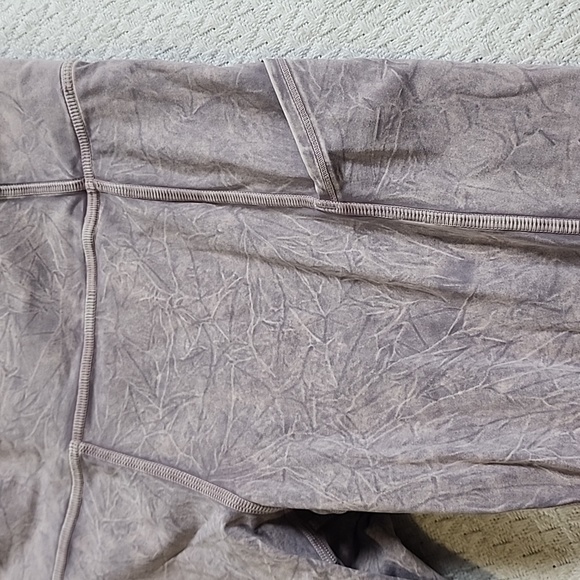 Lululemon lavendar ice dye fast and free tights sz 8 - Picture 2 of 5